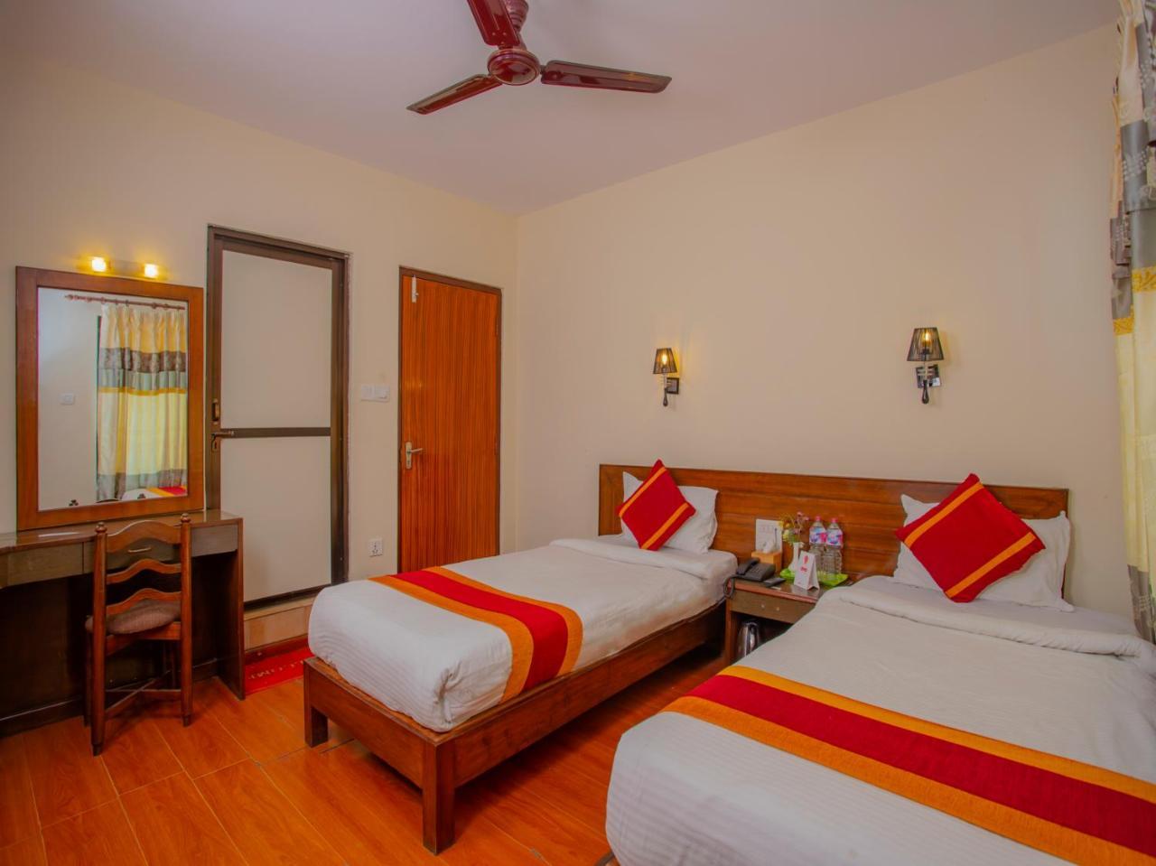 Hotel Garuda Inn Pokhara Eksteriør bilde
